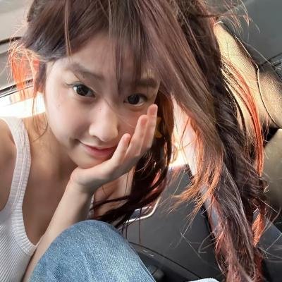 美丽新世界2：女王任务封面
